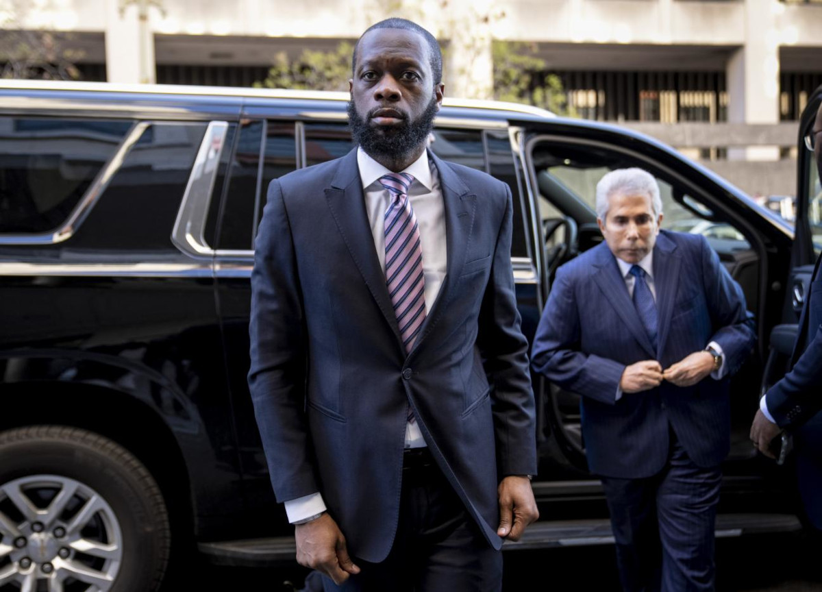 Pras Michel dei Fugees rischia 20 anni per spionaggio. Il rapper è nei guai Pras Michel dei Fugees rischia 20 anni per spionaggio. Il rapper è nei guai