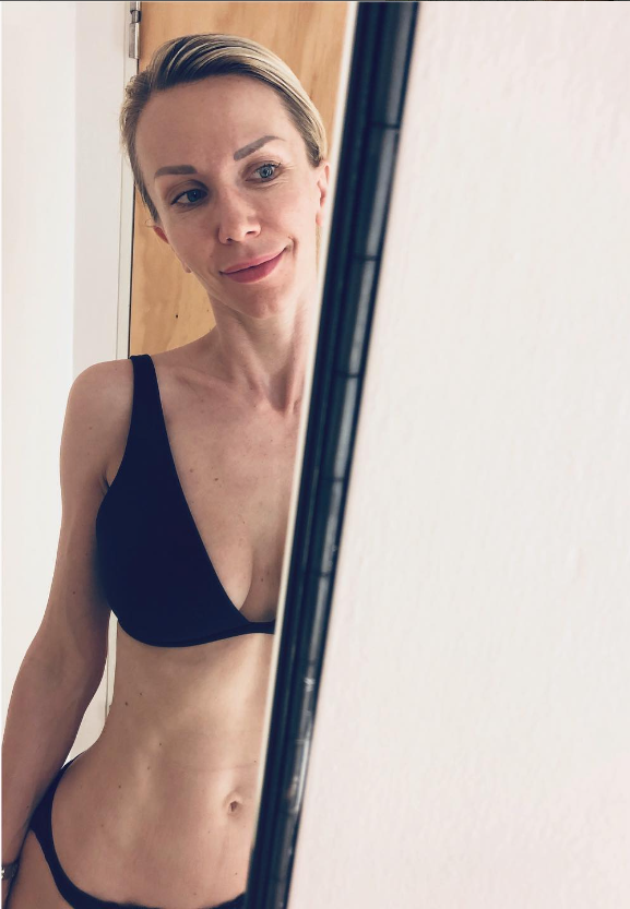 Enrica Chicchio e i “lutti sentimentali”: ecco chi è l’armocromista di Schlein