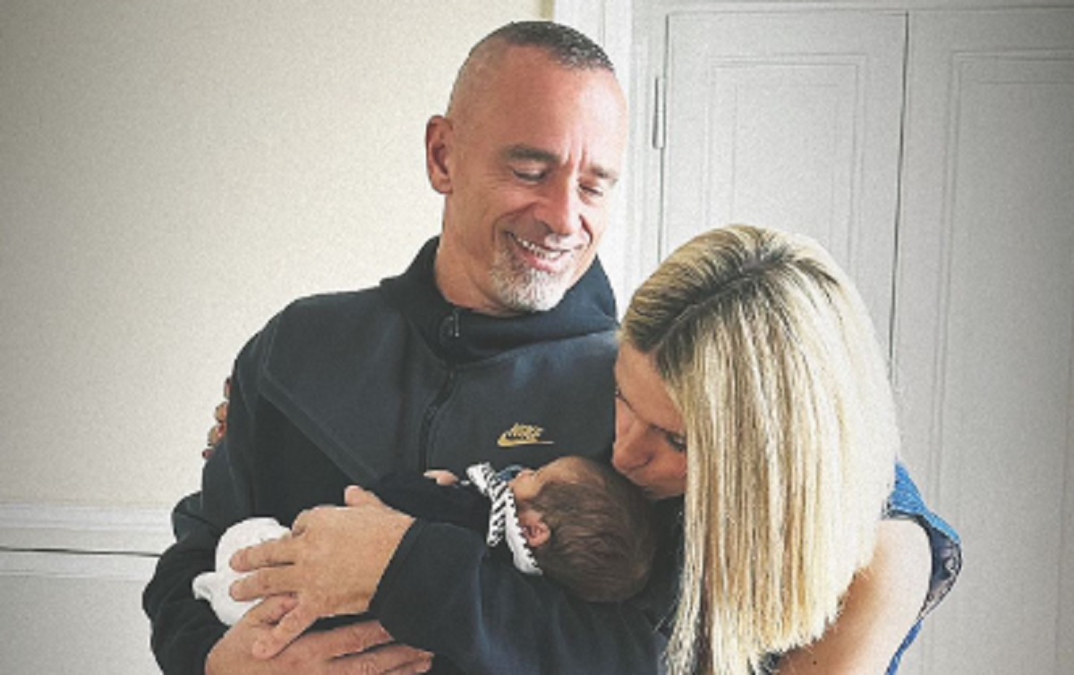 Eros Ramazzotti e Michelle Hunziker: prima foto da nonni con il piccolo Cesare