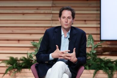 Juve a rischio, Elkann deve mettere mano al portafoglio. La cifra minima per salvare i bianconeri