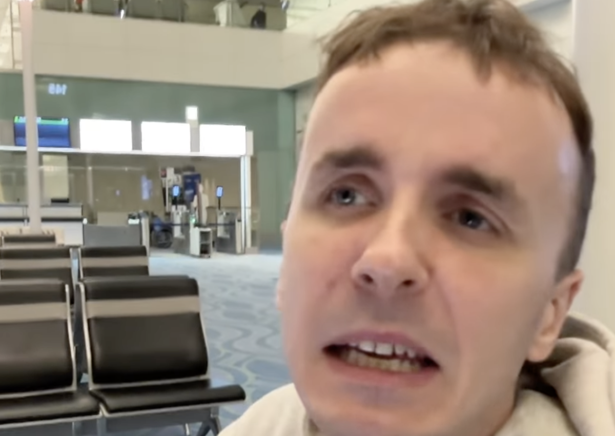 “Volevo andare a Bari, mi hanno spedito a Bali”: l’odissea del blogger “Volevo andare a Bari, mi hanno spedito a Bali”: l’odissea del blogger