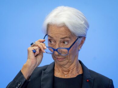 L’inflazione rovina i piani confusi della Lagarde: che fare con i tassi?