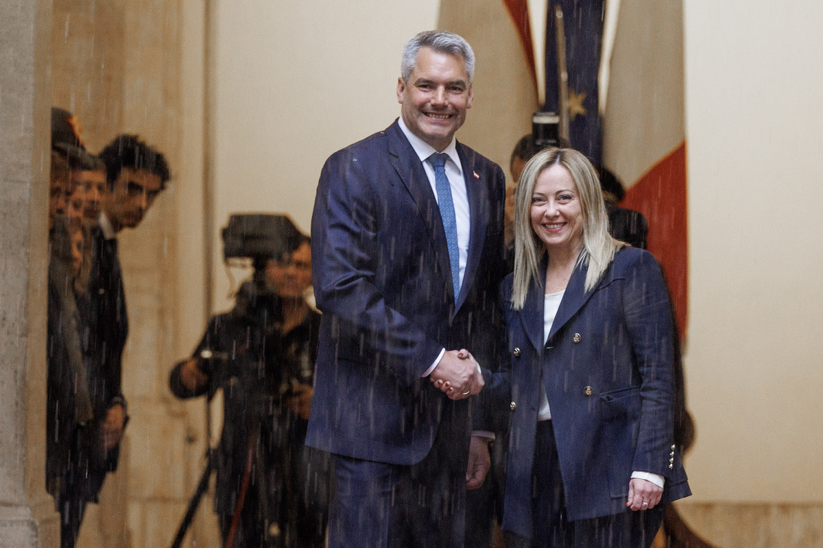Ue, Meloni: “Miope non valutare il nuovo scenario nel patto di stabilità” Ue, Meloni: “Miope non valutare il nuovo scenario nel patto di stabilità”