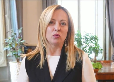 Klaus Davi: “Il video di Meloni sul Dl lavoro? Donna sola al comando”