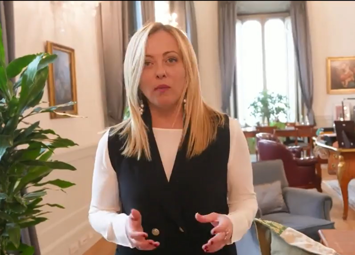 Meloni e il video da film a Chigi: anche la premier adesso ha la sua “Bestia” Meloni e il video da film a Chigi: anche la premier adesso ha la sua “Bestia”