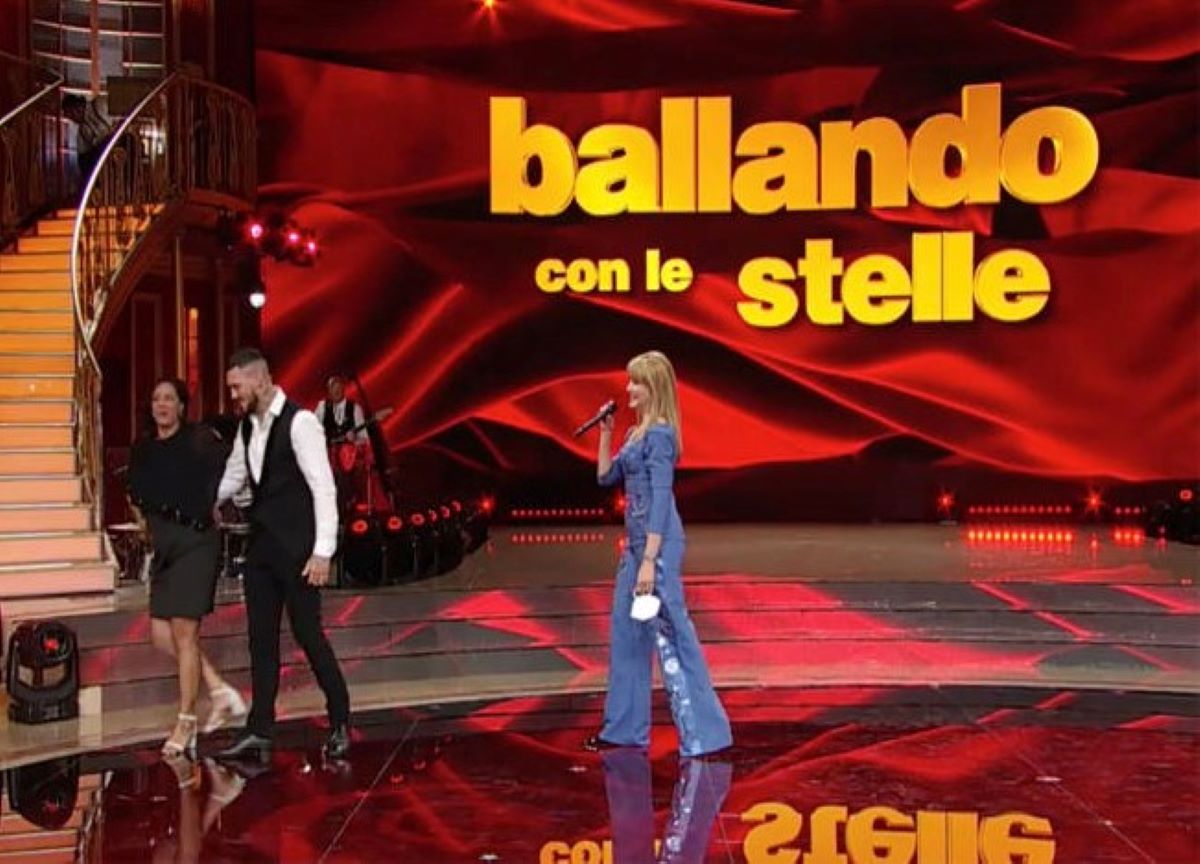 Ballando con le Stelle, Milly cambia giuria? Rumors choc su Lucarelli e D’Urso