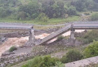 Tragedia sfiorata, crolla ponte sulla Sila-Mare: strada chiusa poco prima