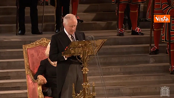 Regno Unito, incoronazione Carlo III: programma della cerimonia e curiosità Regno Unito, incoronazione Carlo III: programma della cerimonia e curiosità