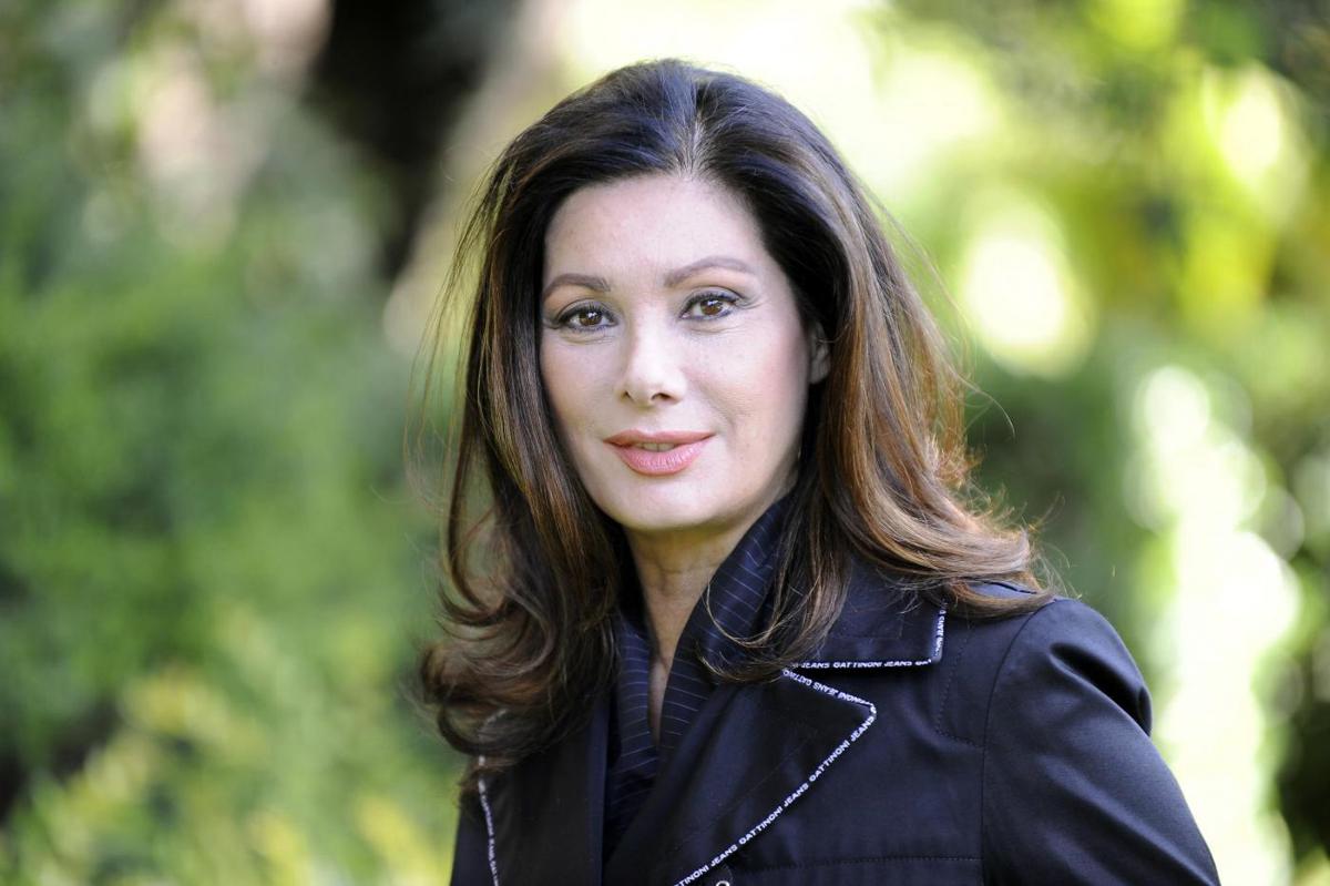 Domenica In, rivelazione di Edwige Fenech su Montezemolo. Ecco cosa ha detto Domenica In, rivelazione di Edwige Fenech su Montezemolo. Ecco cosa ha detto