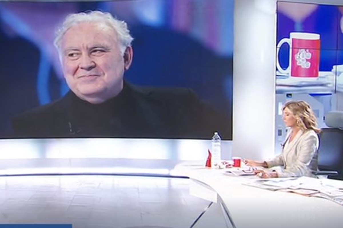 Rissa in diretta a l’Aria che tira, Santoro minaccia Myrta Merlino. Poi il telefono in faccia. VIDEO