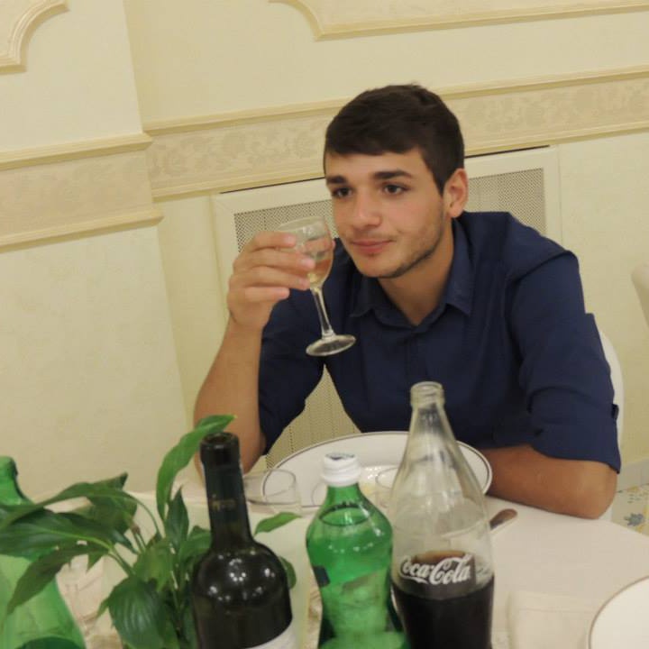 Ravello, bus precipita dal tornante della Costiera Amalfitana: morto l’autista