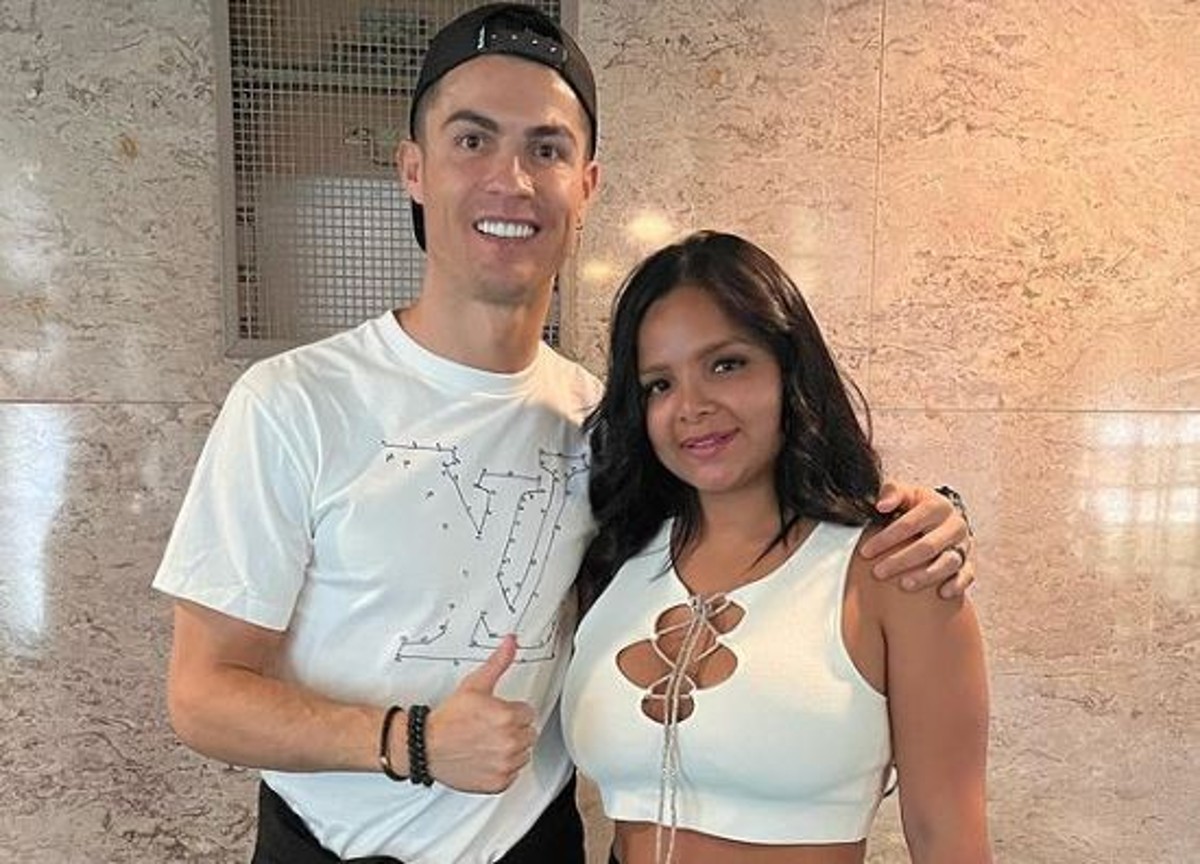 Messi pronto a raggiungere Cr7 in Arabia Saudita: offerta choc da 400 mln Messi pronto a raggiungere Cr7 in Arabia Saudita: offerta choc da 400 mln