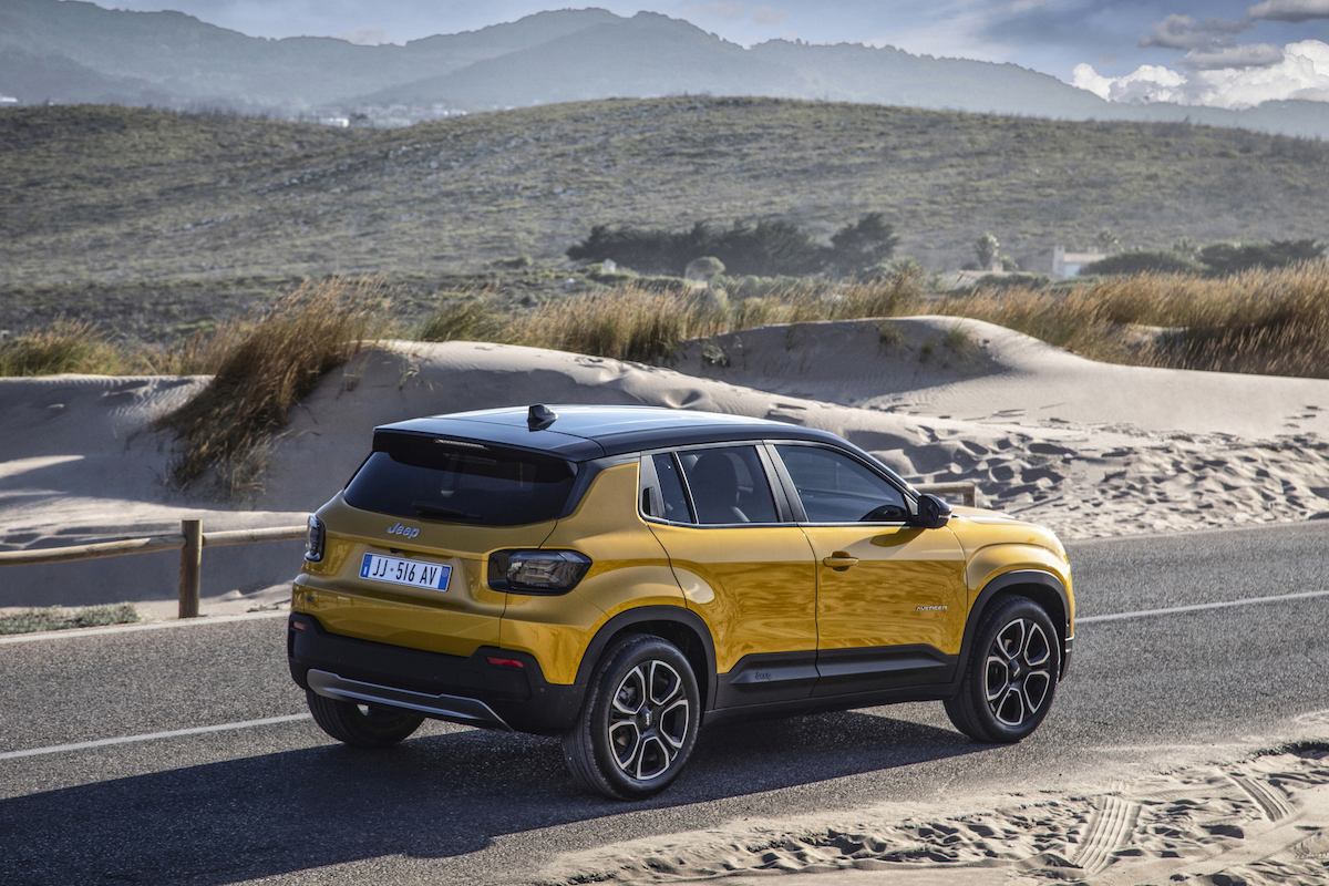Jeep Avenger sbarca in TV con la campagna “Built for the real world” Jeep Avenger sbarca in TV con la campagna “Built for the real world”
