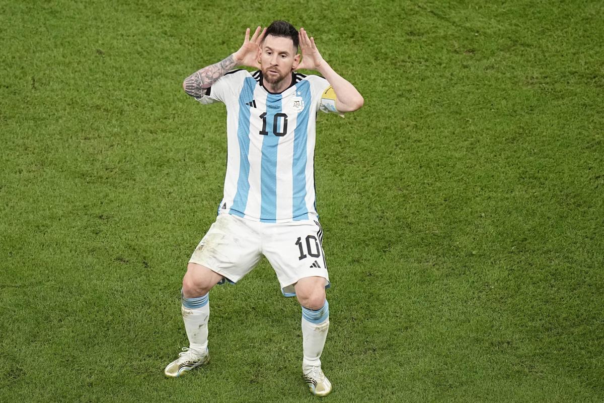 Messi pronto a raggiungere Cr7 in Arabia Saudita: offerta choc da 400 mln Messi pronto a raggiungere Cr7 in Arabia Saudita: offerta choc da 400 mln