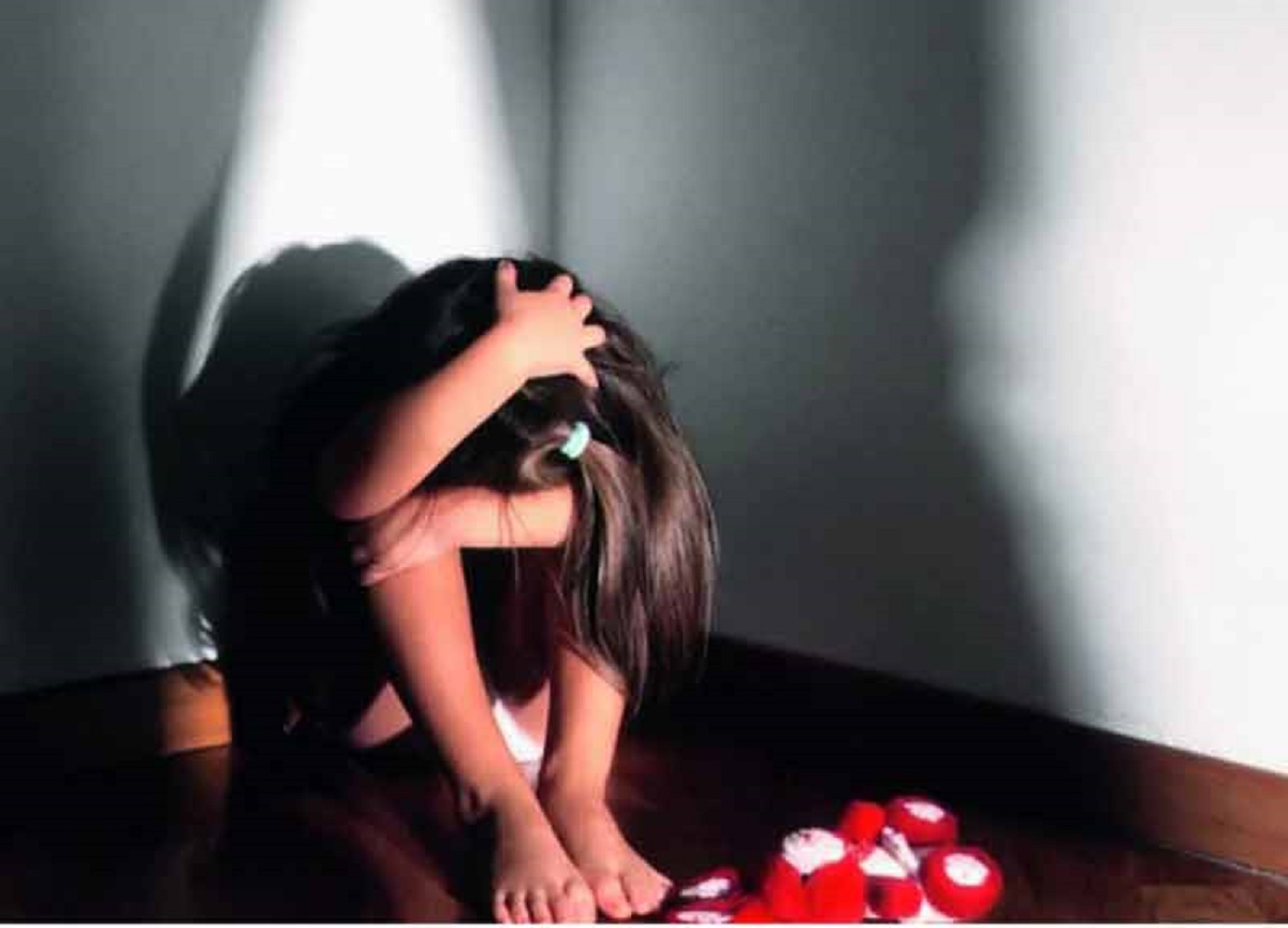 Conosce minorenne in chat e abusa di lei. Cremona, arrestato uomo di 40 anni Conosce minorenne in chat e abusa di lei. Cremona, arrestato uomo di 40 anni
