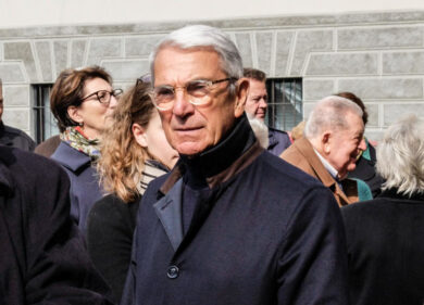 Rossella massacra Meloni da Floris su La7: “Continuità tra lei e Mussolini”