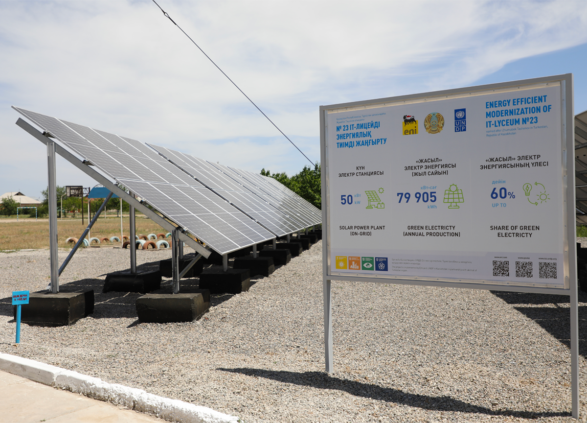 Eni, transizione energetica: pubblicato il report “Eni for 2022” Eni, transizione energetica: pubblicato il report “Eni for 2022”