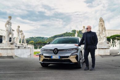 Renault Italia lancia “re-w@rd” per i clienti di Megane e-tech eletric