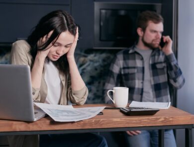 L’inflazione mette ko i redditi familiari: crollo drastico del 3,5%