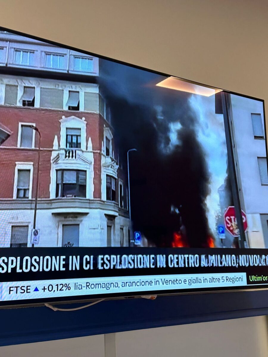 Esplosione a Milano, estinto l’incendio. Ferito l’autista del furgone Esplosione a Milano, estinto l’incendio. Ferito l’autista del furgone