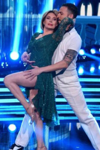 Marta Flavi: “Mi manca l’amore. Il sesso a tarda età si trova, ma…”