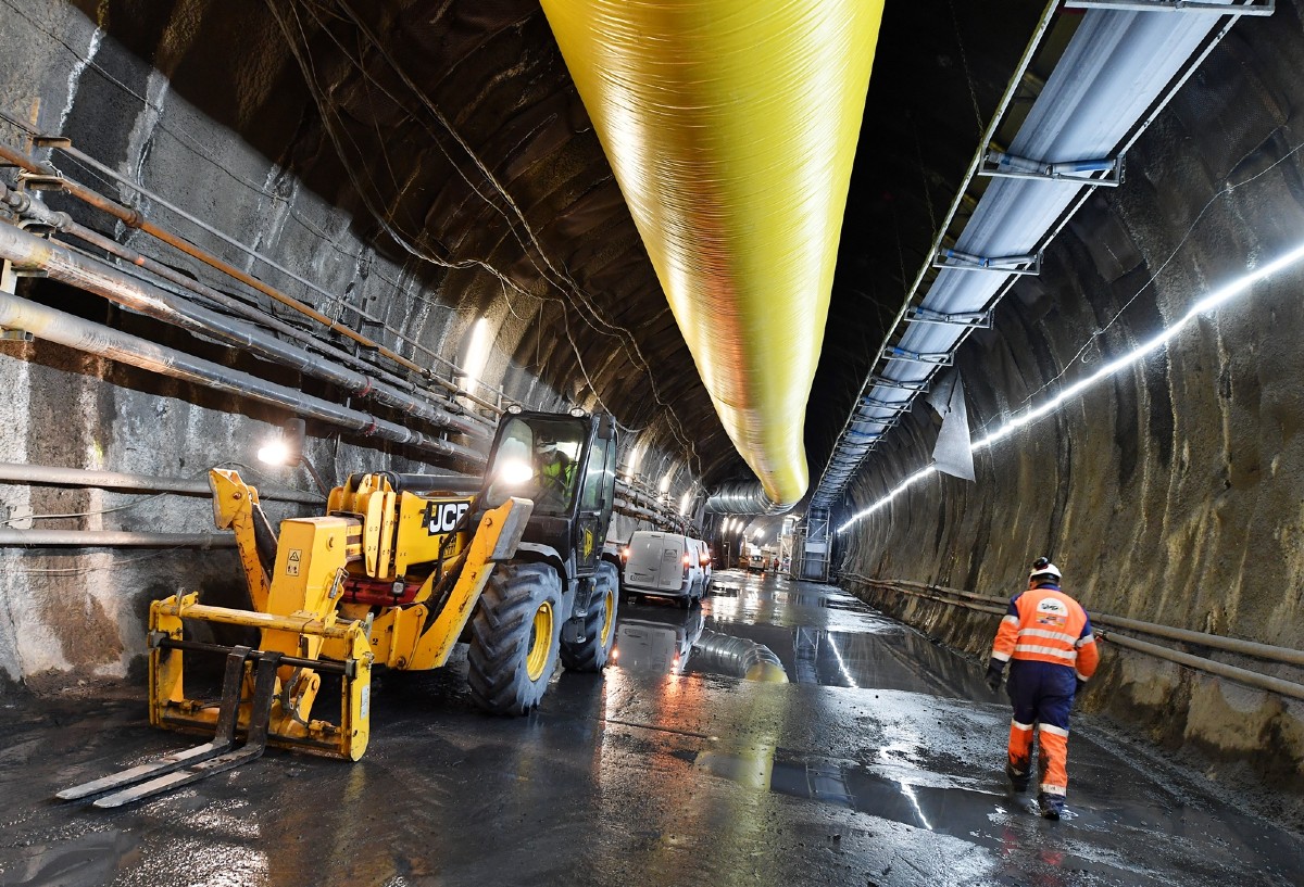 Tav Torino-Lione, Parigi rinvia la sua tratta al 2043: “Troppo cara” Tav Torino-Lione, Parigi rinvia la sua tratta al 2043: “Troppo cara”