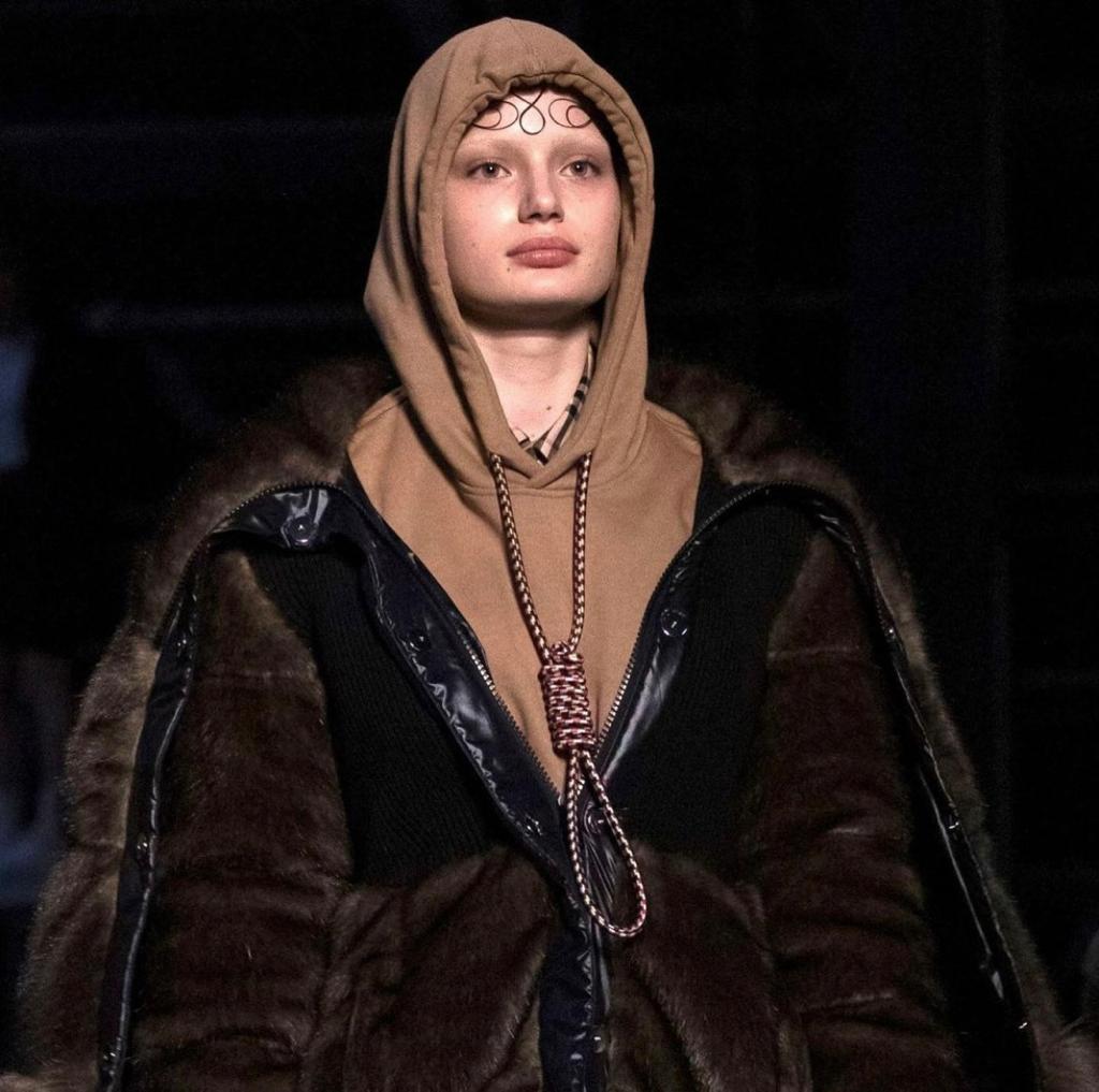 Prada, la Cina mette le ali al lusso: nel trimestre ricavi a 1,1 mld Prada, la Cina mette le ali al lusso: nel trimestre ricavi a 1,1 mld