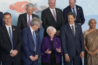 G7, altri 44 miliardi per aiutare l’Ucraina. Meno esposizione a Russia e Cina