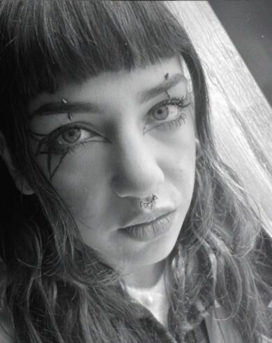 Anna Lou, altro che vita di vizi: “Con l’arte non si campa, faccio la rider”