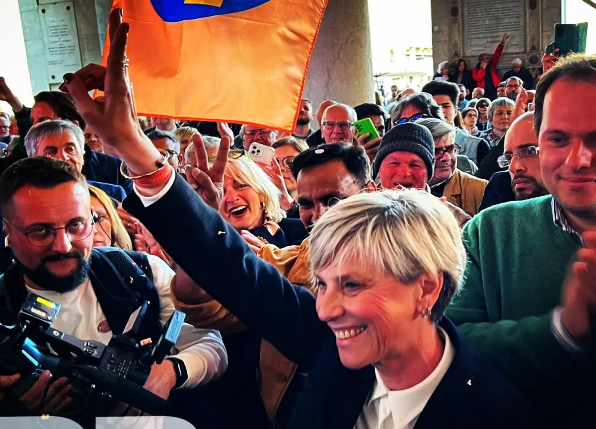 Elezioni in 106 Comuni lombardi: a Brescia Castelletti vince al primo turno Elezioni in 106 Comuni lombardi: a Brescia Castelletti vince al primo turno