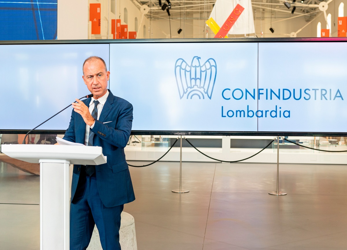 Buzzella (Confindustria): Le imprese lombarde stupiscono.Ma serve flessibilità Buzzella (Confindustria): Le imprese lombarde stupiscono.Ma serve flessibilità