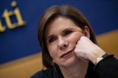 Rai, confermati Report e Chi l’ha visto. Dubbi su Cartabianca, ecco perché