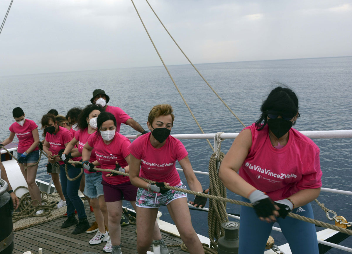 Gemme Dormienti al Giro di Boa per annegare in mare il dolore del tumore Gemme Dormienti al Giro di Boa per annegare in mare il dolore del tumore