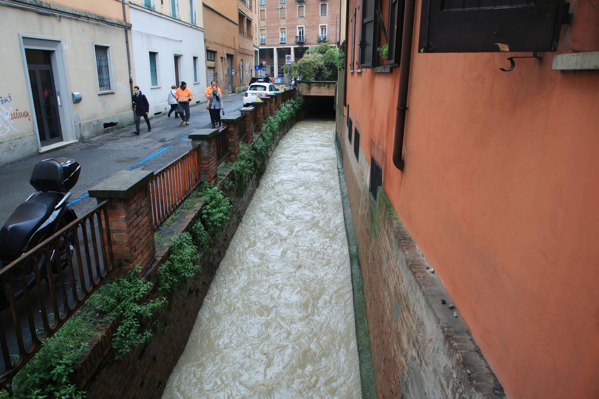 Maltempo, tempesta e morte in Emilia-Romagna. Tredicimila persone evacuate Maltempo, tempesta e morte in Emilia-Romagna. Tredicimila persone evacuate