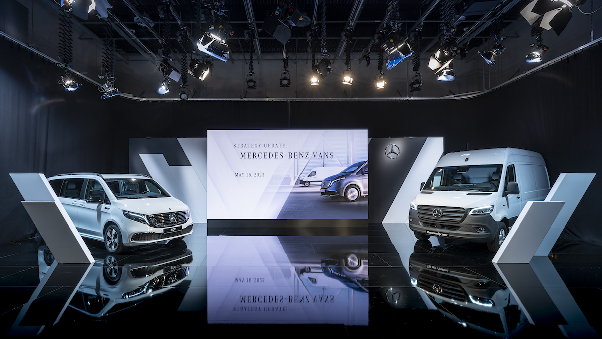Mercedes Benz Vans traccia la strada per un futuro completamente elettrico. Mercedes Benz Vans traccia la strada per un futuro completamente elettrico.