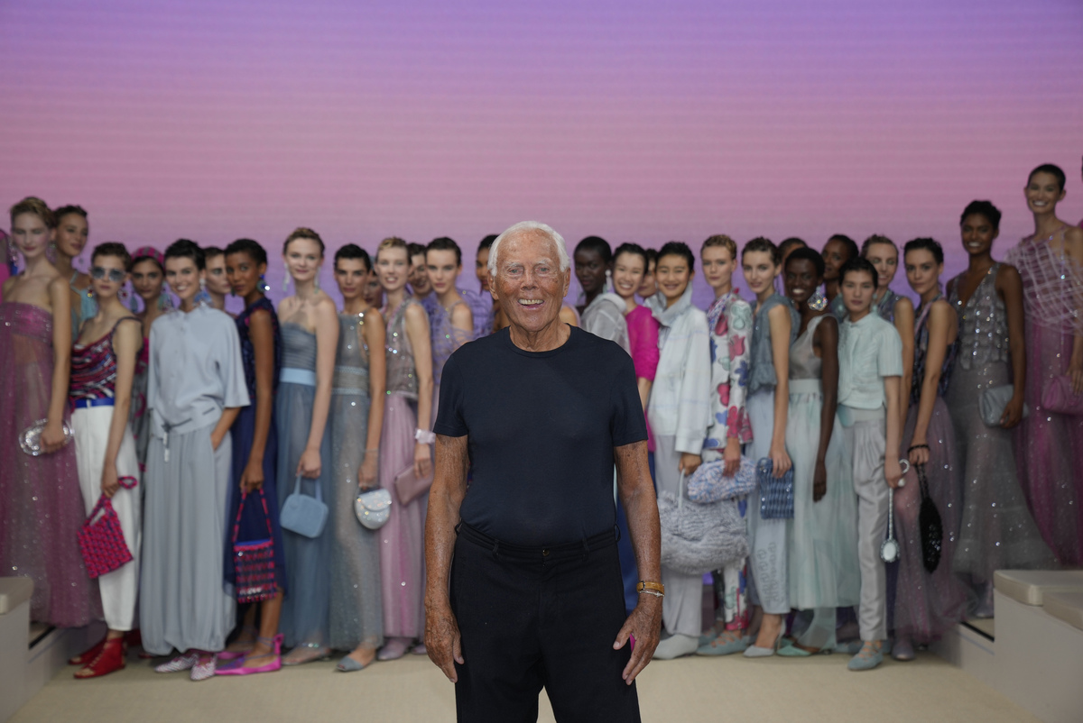 Armani, gran classe anche in casa: le foto della sua elegantissima dimora Armani, gran classe anche in casa: le foto della sua elegantissima dimora
