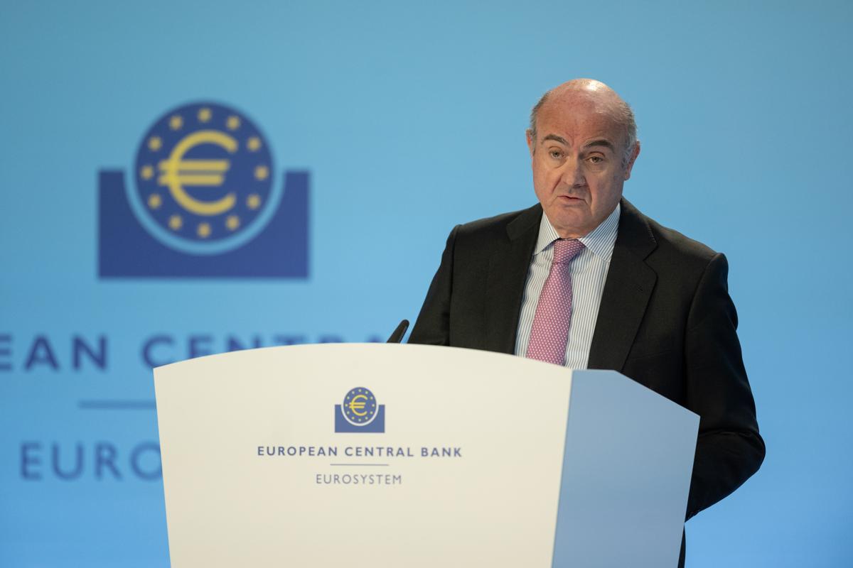 Bce: “La crescita proseguirà nel 2023″. Calo record nella domanda di prestiti Bce: “La crescita proseguirà nel 2023″. Calo record nella domanda di prestiti