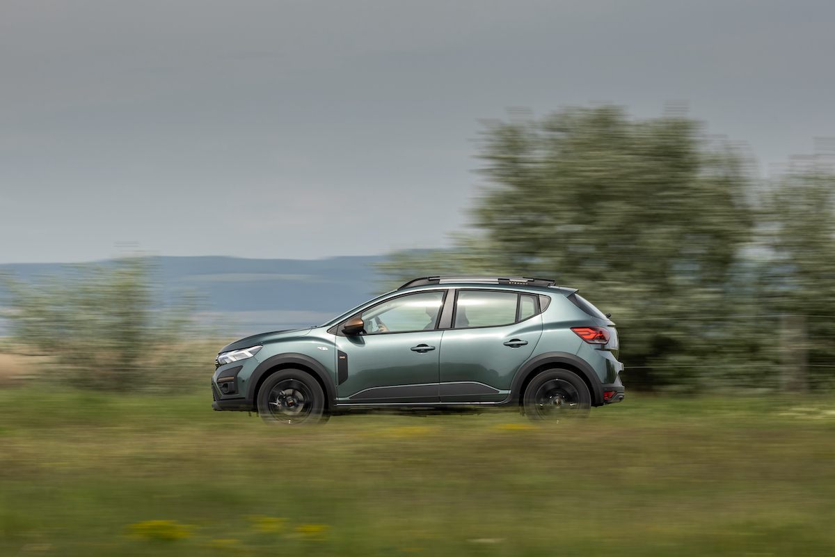 Dacia lancia Extreme ispirata all’outdoor Dacia lancia Extreme ispirata all’outdoor