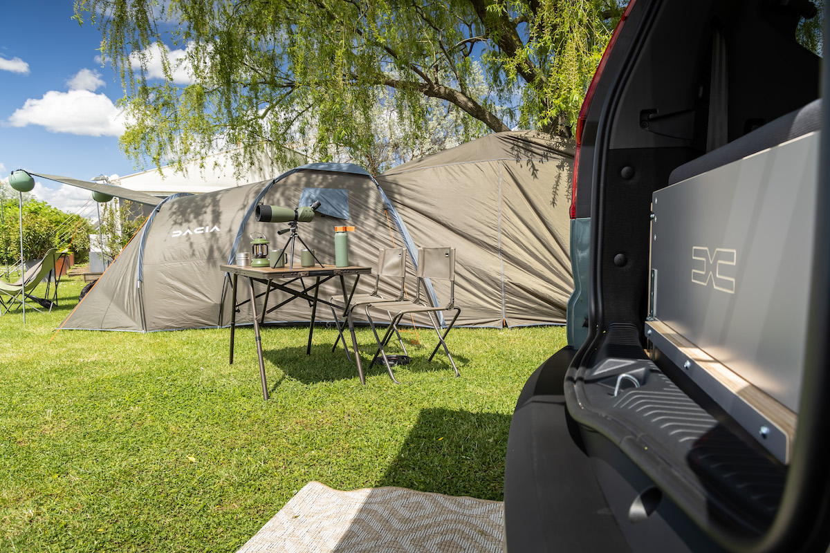 Dacia lancia Extreme ispirata all’outdoor Dacia lancia Extreme ispirata all’outdoor