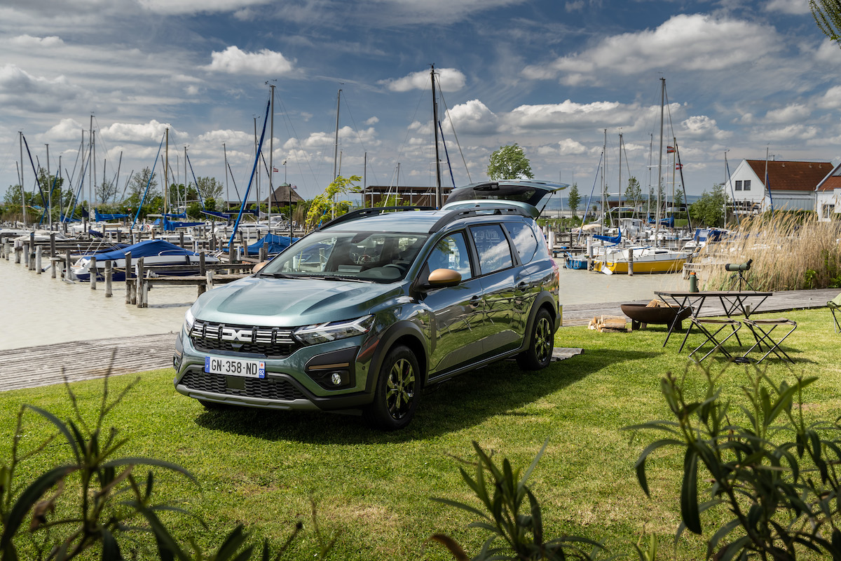 Dacia lancia Extreme ispirata all’outdoor Dacia lancia Extreme ispirata all’outdoor