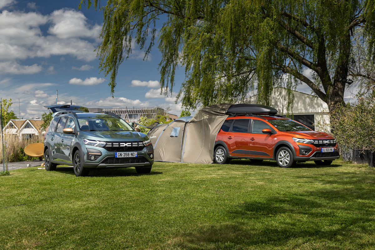 Dacia lancia Extreme ispirata all’outdoor Dacia lancia Extreme ispirata all’outdoor