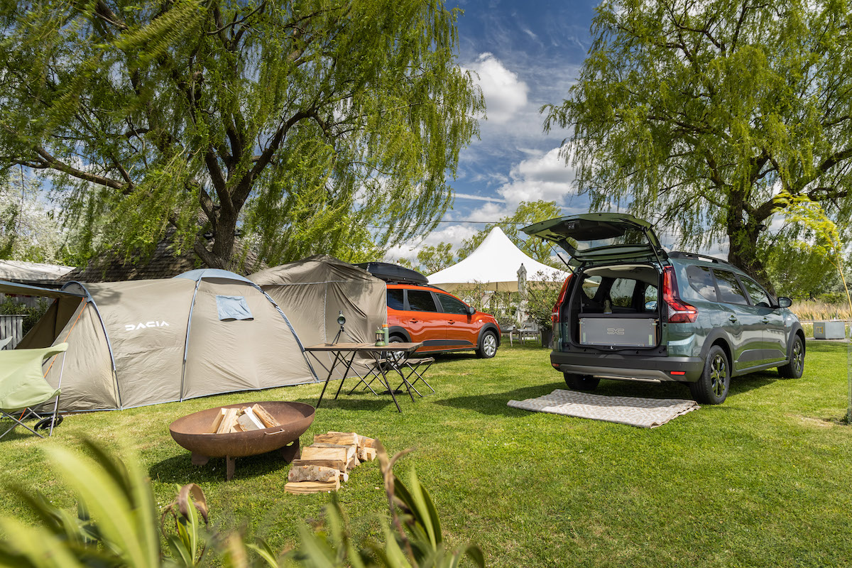 Dacia lancia Extreme ispirata all’outdoor Dacia lancia Extreme ispirata all’outdoor