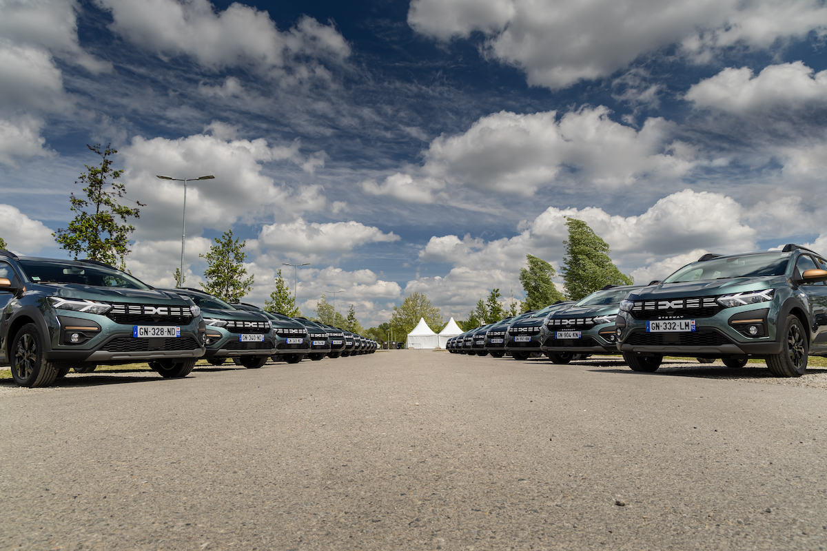 Dacia lancia Extreme ispirata all’outdoor Dacia lancia Extreme ispirata all’outdoor