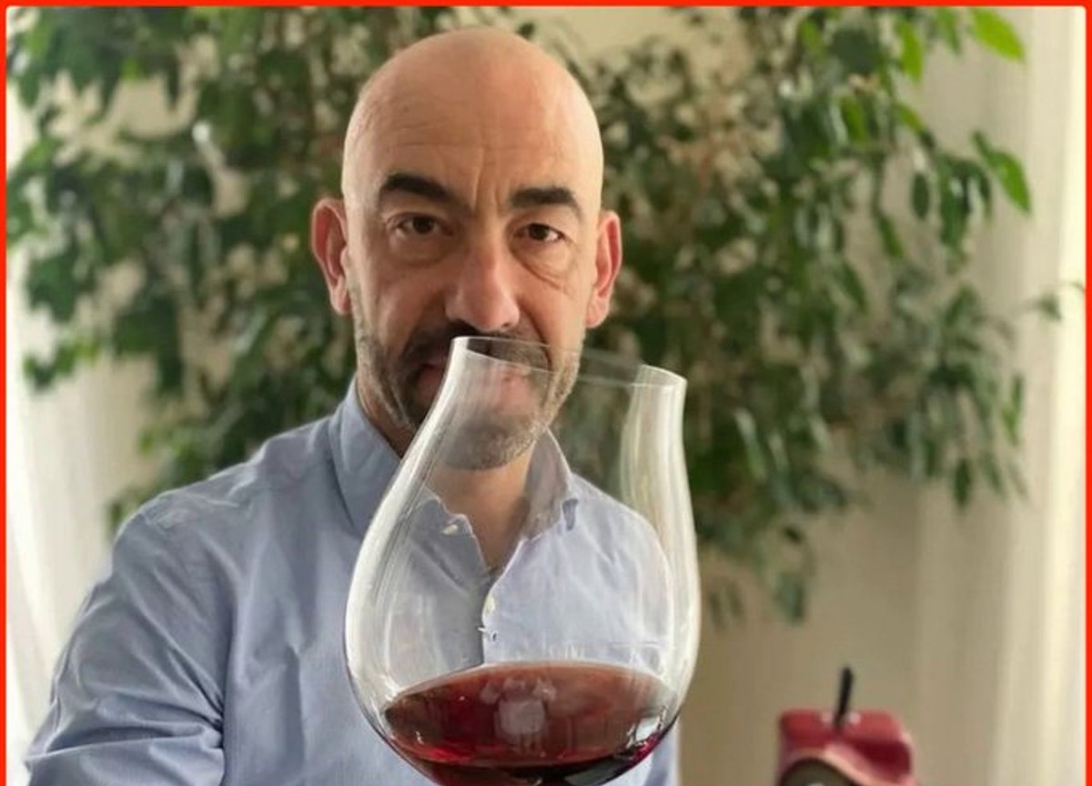L’immunologa Viola attacca Bassetti: “Vada a studiare, è criminale” L’immunologa Viola attacca Bassetti: “Vada a studiare, è criminale”