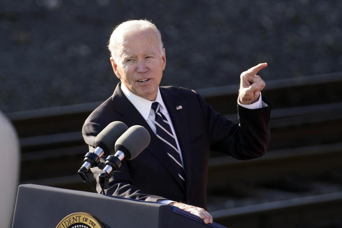 Biden al G7 ma pensa al debito. Corsa contro il tempo per evitare il default Biden al G7 ma pensa al debito. Corsa contro il tempo per evitare il default