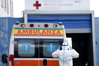 Vigevano: scontro auto, bimba sbalzata fuori dal finestrino. Morta a 5 anni