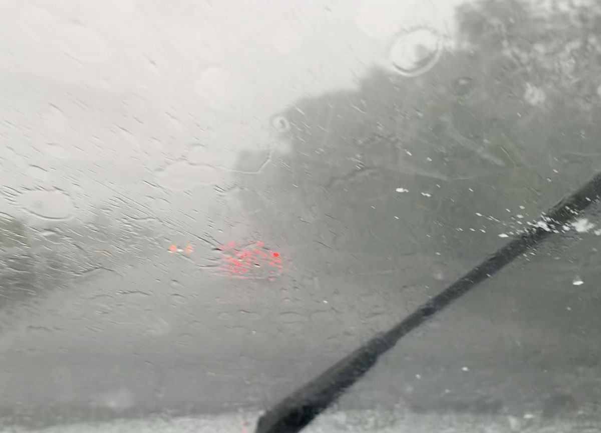 Super grandinata su Roma, mentre diluvia l’allerta della Protezione Civile