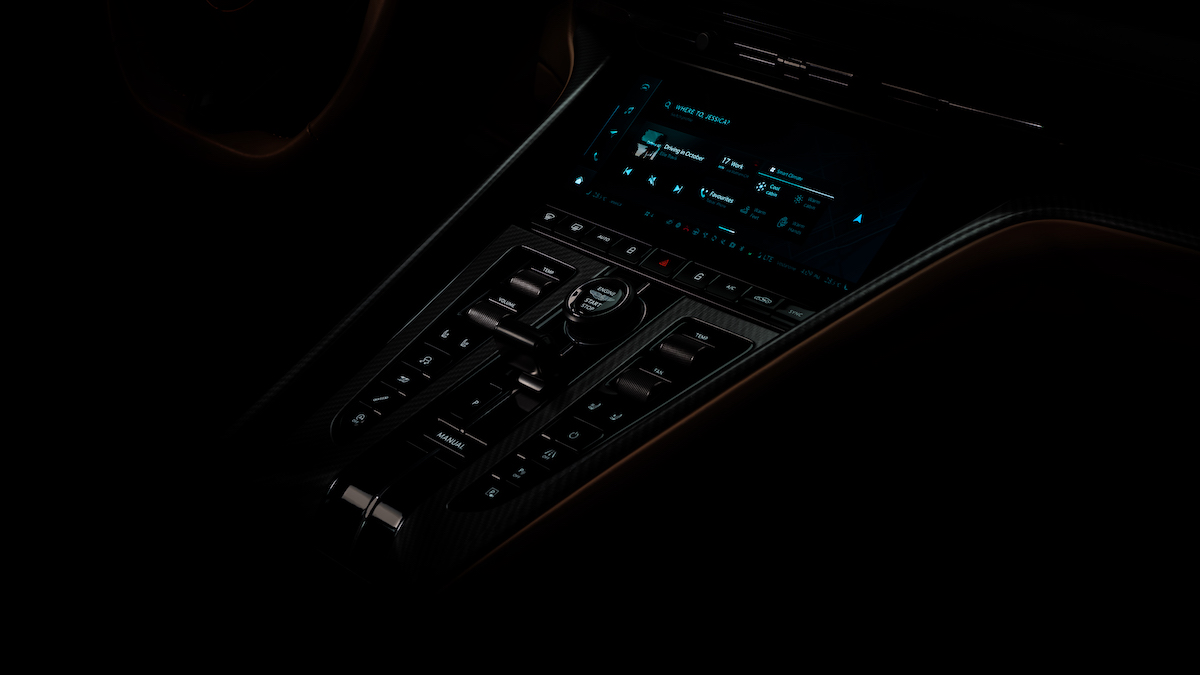 Aston Martin protagonista al Concorso Ippico Piazza di Siena