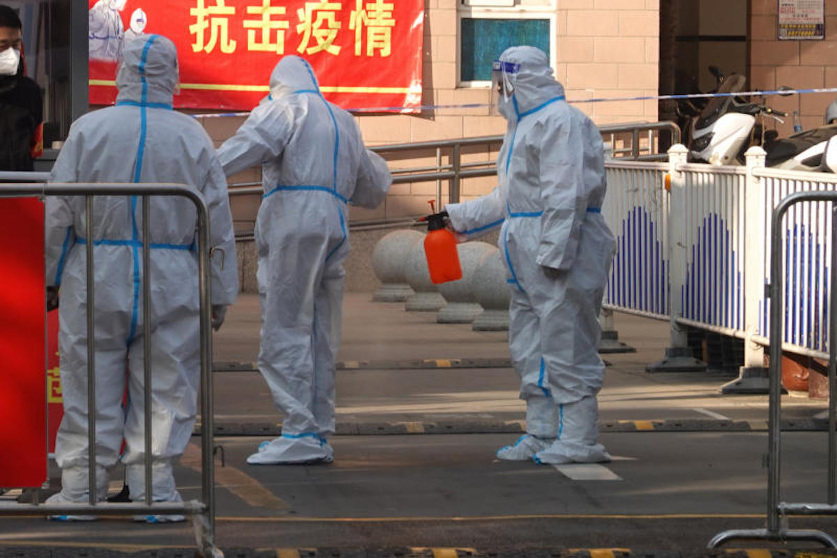 Covid, allarme contagi dalla Cina: “A giugno 65 mln di casi a settimana” Covid, allarme contagi dalla Cina: “A giugno 65 mln di casi a settimana”
