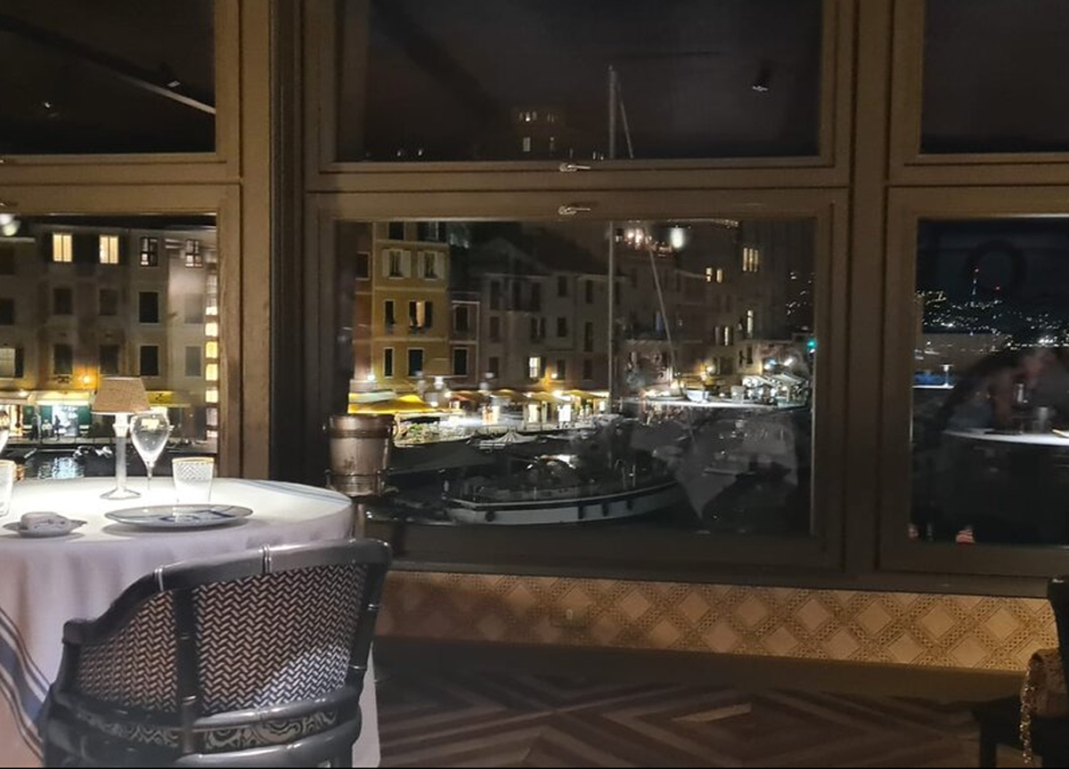 Cracco, dopo lo scoop di Affari sul rosso in Galleria ci riprova a Portofino Cracco, dopo lo scoop di Affari sul rosso in Galleria ci riprova a Portofino